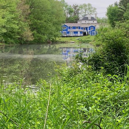 Gorgeous Poconos Springtime By The Lake! Henryville Buitenkant foto